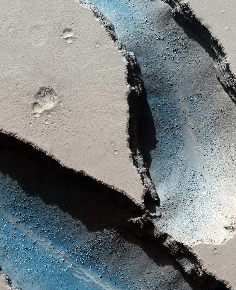 canyons on mars